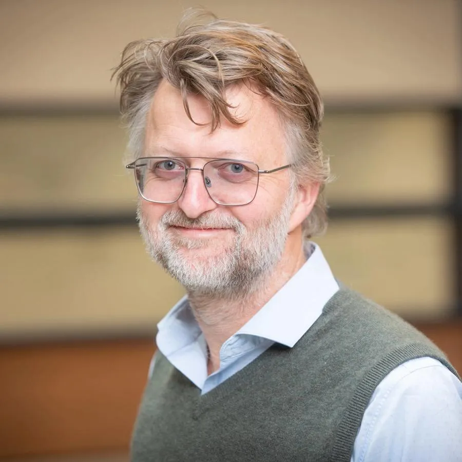 Prof. dr. Bas Teusink