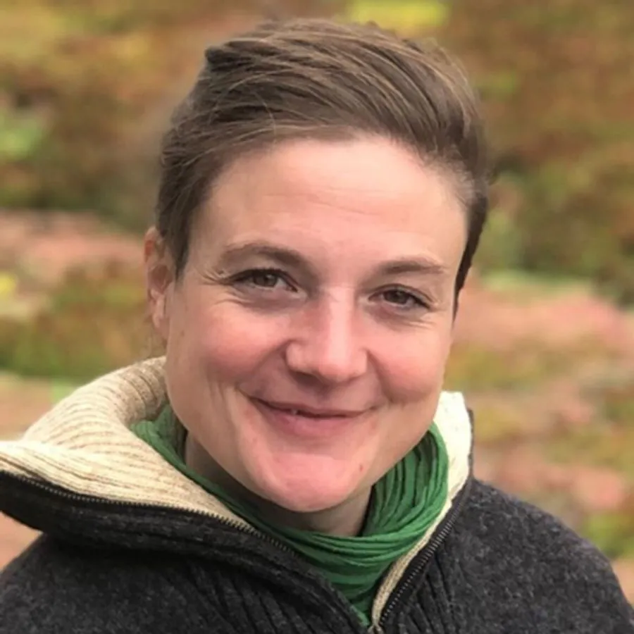 Dr. Anna Heintz Buschart