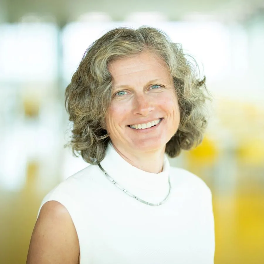 Prof. dr. Egija Zaura