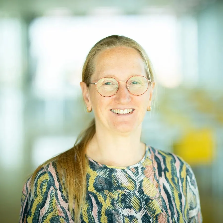 Prof. dr. Monique van der Veen